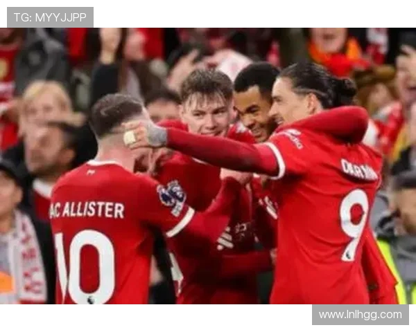 全球足球盛宴：各大联赛风云变幻，超级球星挑战巅峰荣耀