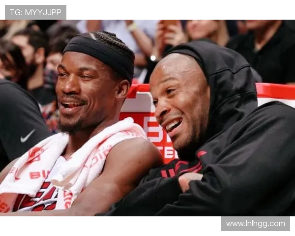 76人强势对阵热火，恩比德与巴特勒对决激烈，东部季后赛争夺战一触即发