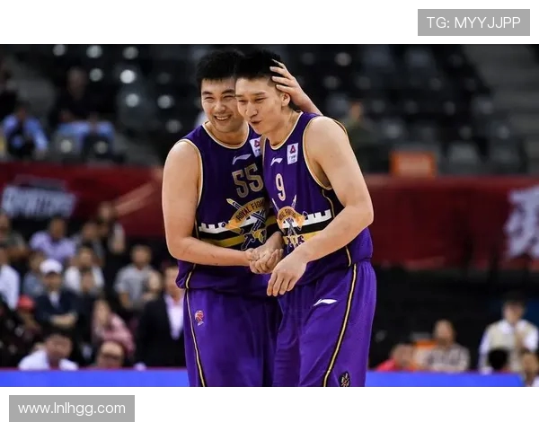 深圳篮球队近期状态分析与未来展望探讨