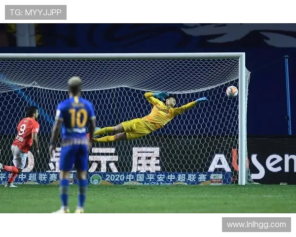 2017年苏宁与恒大激战回顾：足球盛宴中的精彩瞬间与战术较量