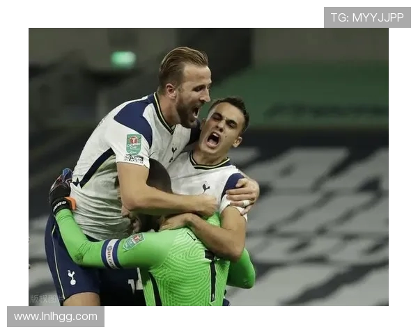 塞尼奥与弗兰奇的巅峰对决谁能笑到最后的精彩较量